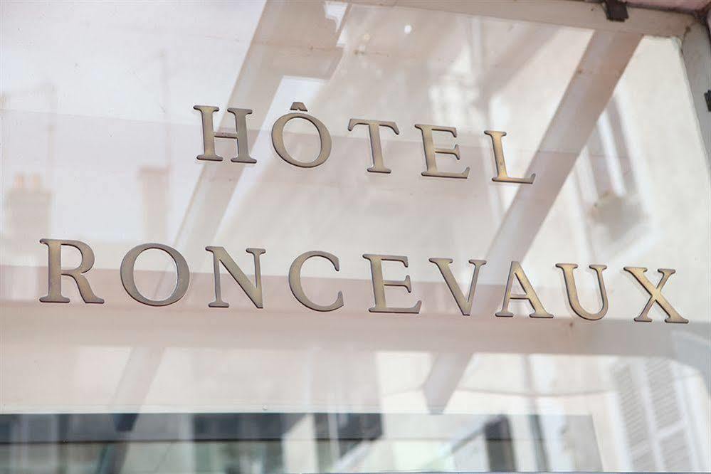 Hotel Le Roncevaux Pau Zewnętrze zdjęcie